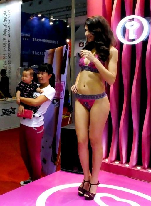 Visit The Annual Guangzhou Sex Culture Festival In 31 Pictures Amped Asia