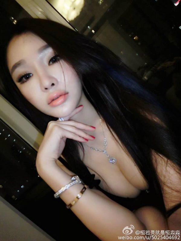 5 Super Hot Chinese Internet Vixens You Ve Never Heard Of Amped Asia